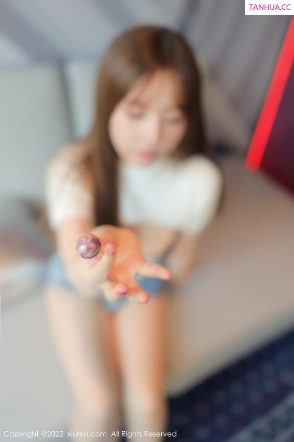 豆瓣酱  [XiuRen]高清写真图 2022.12.23 No.6035 豆瓣酱 牛仔短裤第19张图片